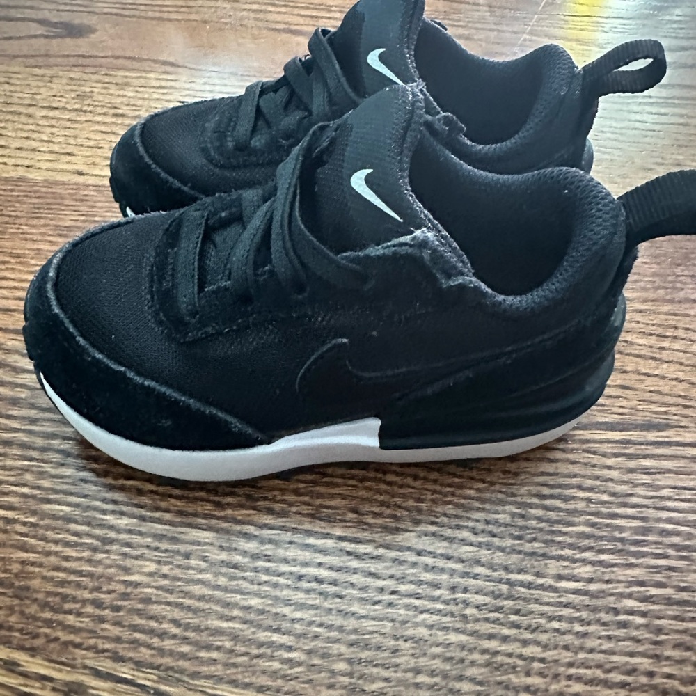 Toddler NIKES